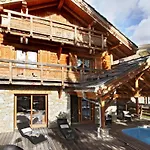 In With Private Pool Les Deux Alpes